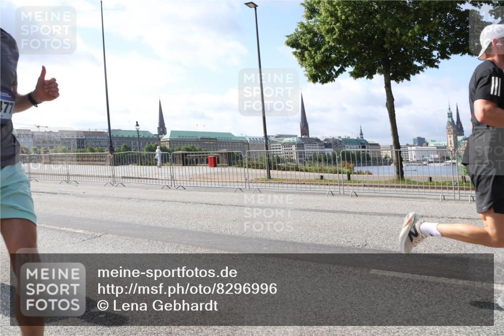 29.06.2025 - hella hamburg halbmarathon Lena Gebhardt http://msf.ph/oto/8296996 29.06.2025 09:46:47 Lombardsbrücke 177, 1053, 1344, 1396, 1411, 1577, 1889, 2243, 3005, 3955, 4477, 4944, 5048, 5152, 5193, 5660, 6683, 7080, 7466, 7534, 7622, 7628, 7867, 7901, 8312, 8323, 8784, 8864, 10298, 10477, 10865, 10927, 10929, 11230, 11304, 11661, 11898, 12447, 12899, 12987, 13199, 13252, 13493, 13494, 13617, 13729, 13961, 14069, 14276, 14310, 14385, 15902, 16065, 16140, 16243, 16811, 16931, 16957 meine-sportfotos.de