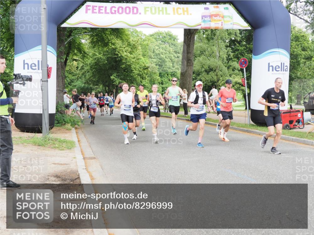 29.06.2025 - hella hamburg halbmarathon MichiJ http://msf.ph/oto/8296999 29.06.2025 10:34:20 Zwischen KM18-KM19 2623, 2842, 4345, 6388, 6532, 7056, 8564, 8577, 10211, 11094, 11125, 12277, 13630, 14804, 15206, 15563, 15900, 16081, 16819 meine-sportfotos.de