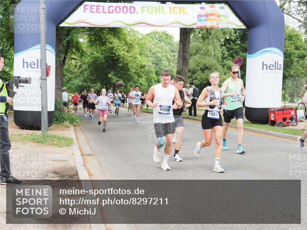 29.06.2025 - hella hamburg halbmarathon MichiJ http://msf.ph/oto/8297211 29.06.2025 10:34:21 Zwischen KM18-KM19 1070, 2623, 2842, 4345, 6532, 7056, 8564, 8577, 10208, 10211, 11094, 11125, 12277, 13630, 15206, 15563, 15900, 16081, 16819, 17332 meine-sportfotos.de