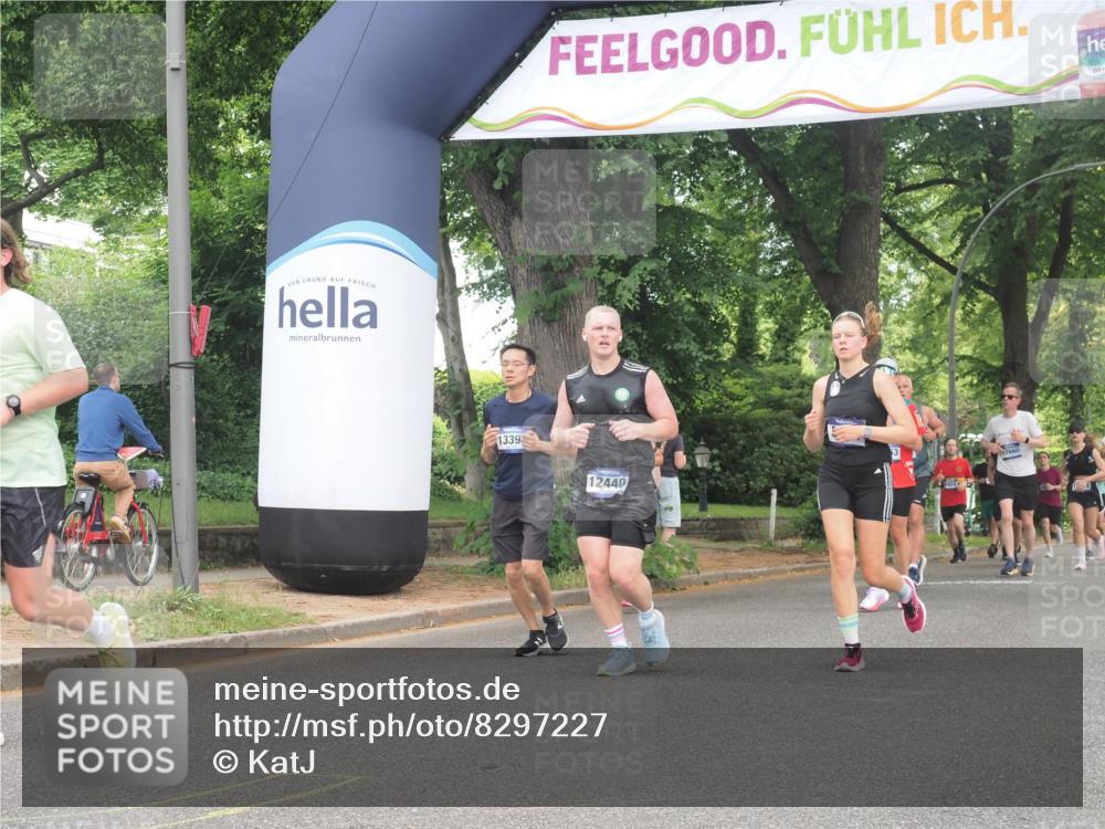 29.06.2025 - hella hamburg halbmarathon KatJ http://msf.ph/oto/8297227 29.06.2025 10:42:58 Zwischen KM18-KM19 2034, 4249, 5721, 5744 meine-sportfotos.de