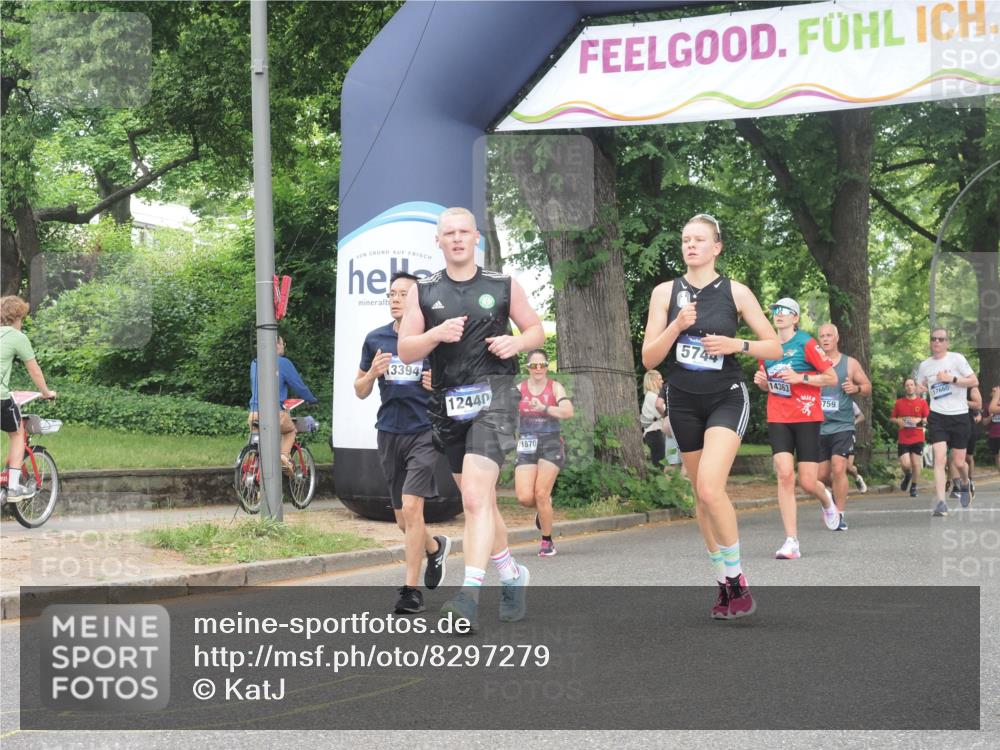 29.06.2025 - hella hamburg halbmarathon KatJ http://msf.ph/oto/8297279 29.06.2025 10:42:59 Zwischen KM18-KM19 2034, 4249, 5721, 5744 meine-sportfotos.de