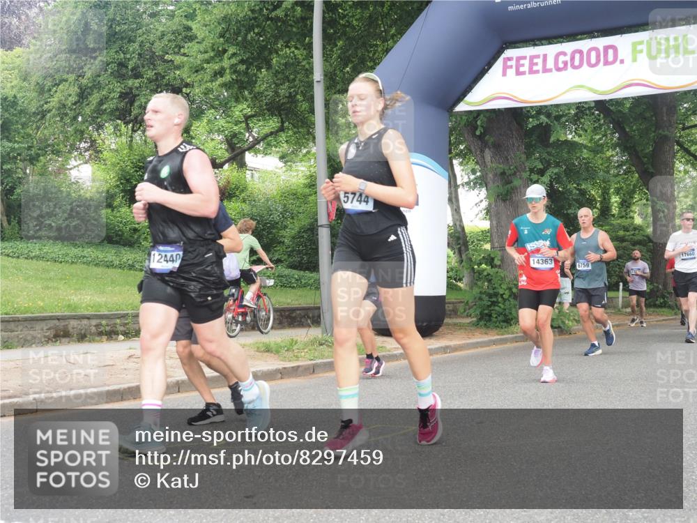29.06.2025 - hella hamburg halbmarathon KatJ http://msf.ph/oto/8297459 29.06.2025 10:43:00 Zwischen KM18-KM19 2034, 4249, 5721, 5744 meine-sportfotos.de