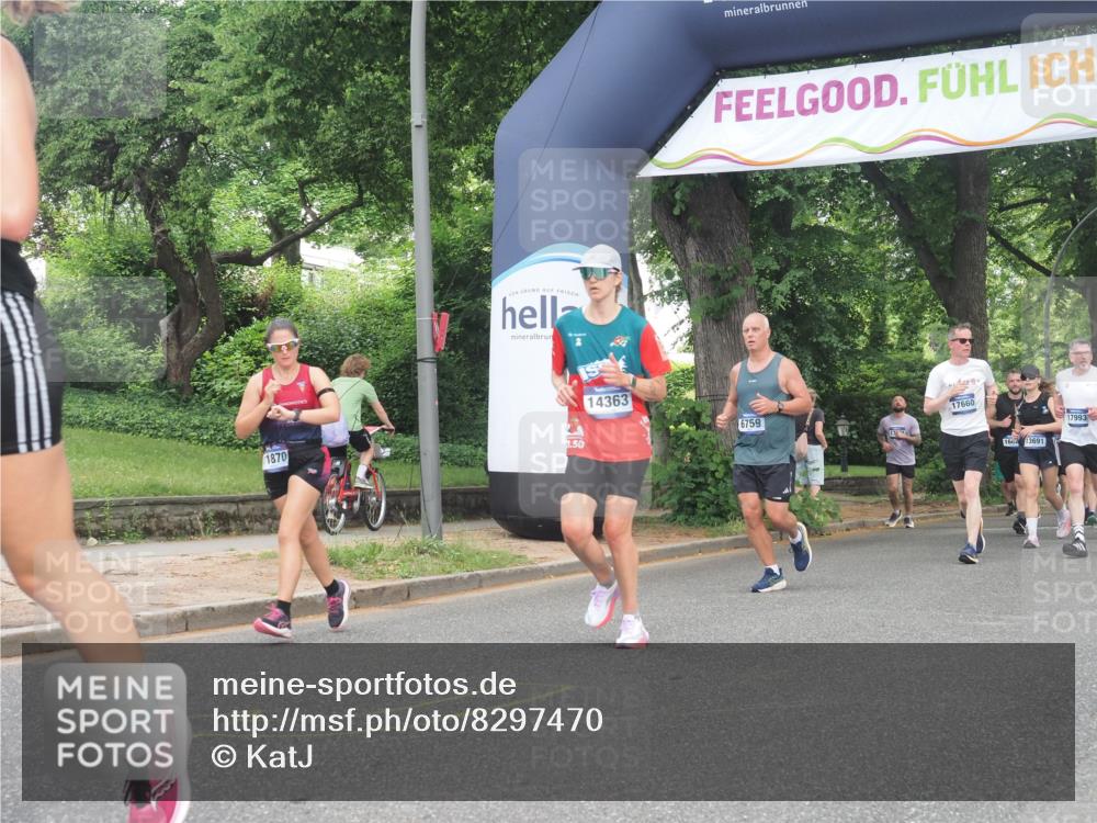 29.06.2025 - hella hamburg halbmarathon KatJ http://msf.ph/oto/8297470 29.06.2025 10:43:01 Zwischen KM18-KM19 2034, 4249, 5721, 5744, 6759 meine-sportfotos.de