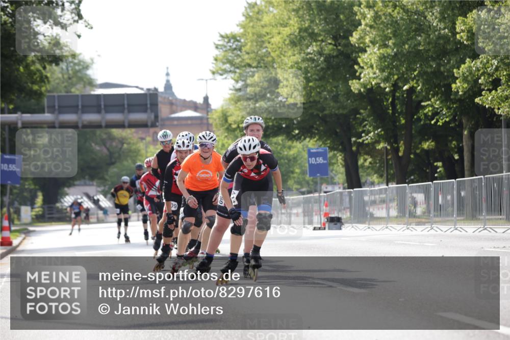 29.06.2025 - hella hamburg halbmarathon Jannik Wohlers http://msf.ph/oto/8297616 29.06.2025 08:55:01 Lombardsbrücke  meine-sportfotos.de