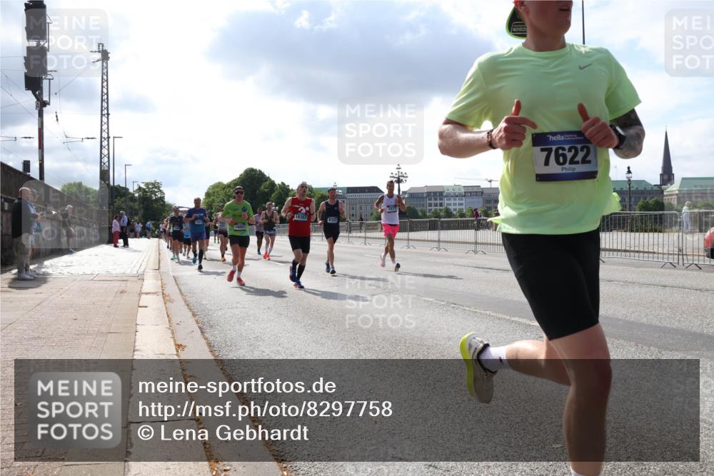 29.06.2025 - hella hamburg halbmarathon Lena Gebhardt http://msf.ph/oto/8297758 29.06.2025 09:46:51 Lombardsbrücke 16881, 18357, 8323, 7622, 1053, 1344, 1396, 1411, 1577, 1889, 2243, 3005, 4477, 4944, 5048, 5152, 5193, 5660, 6683, 7080, 7466, 7534, 7622, 7628, 7867, 8312, 8323, 8784, 9519, 10298, 10477, 10865, 10927, 10929, 11055, 11230, 11304, 11661, 11898, 12204, 12447, 12899, 12987, 13148, 13199, 13493, 13494, 13617, 13729, 13771, 13961, 13991, 14069, 14310, 14385, 15902, 16065, 16140, 16243, 16811, 16931, 16957 meine-sportfotos.de