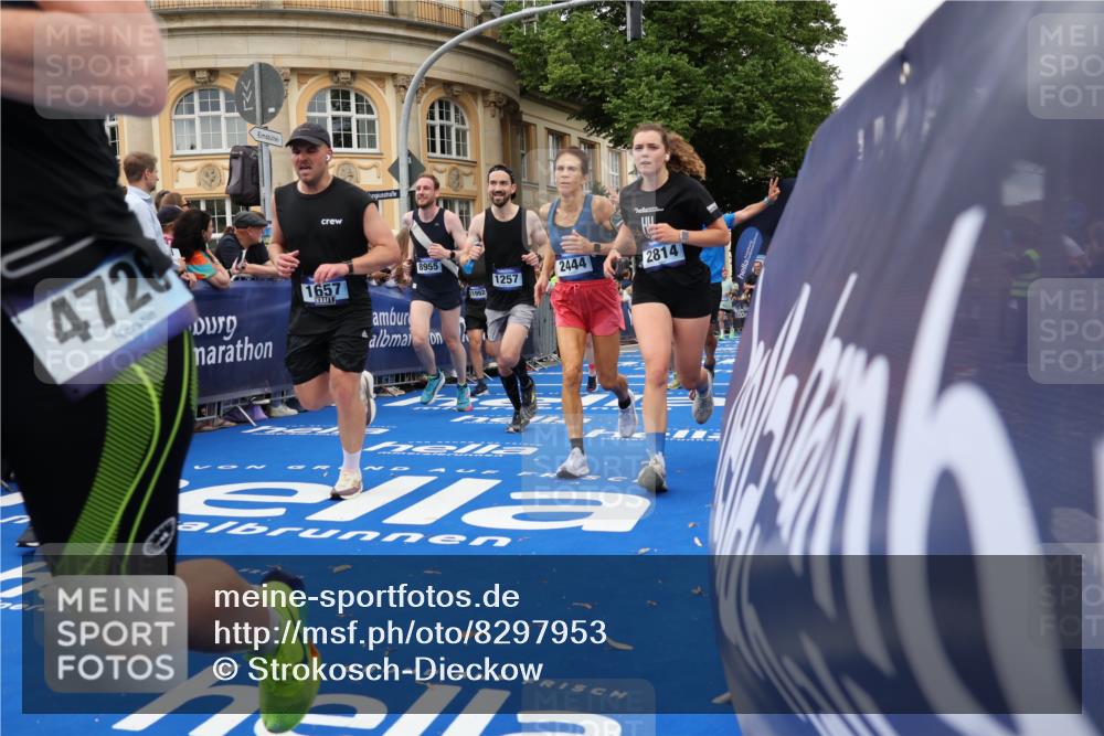 29.06.2025 - hella hamburg halbmarathon Strokosch-Dieckow http://msf.ph/oto/8297953 29.06.2025 10:52:53 Ziel 1257, 1258, 1657, 2099, 2444, 2814, 2910, 4557, 4558, 4770, 5077, 5169, 5907, 7509, 8139, 8172, 8720, 8955, 9065, 9163, 10724, 10811, 11217, 11992, 12367, 12519, 12910, 14198, 14286, 14791, 15430, 17198, 18590, 18720 meine-sportfotos.de