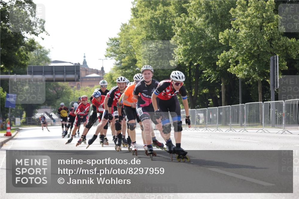 29.06.2025 - hella hamburg halbmarathon Jannik Wohlers http://msf.ph/oto/8297959 29.06.2025 08:55:02 Lombardsbrücke  meine-sportfotos.de