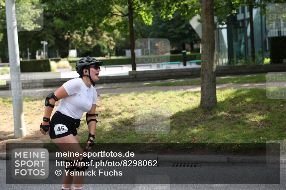 29.06.2025 - hella hamburg halbmarathon Yannick Fuchs http://msf.ph/oto/8298062 29.06.2025 09:51:01 20KM 45 meine-sportfotos.de