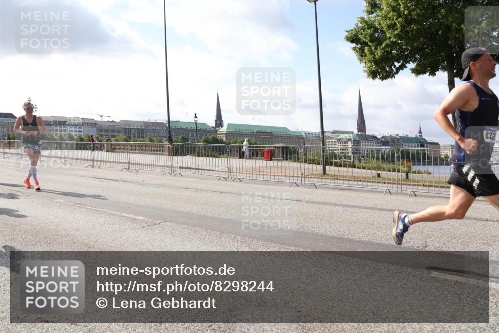 29.06.2025 - hella hamburg halbmarathon Lena Gebhardt http://msf.ph/oto/8298244 29.06.2025 09:46:53 Lombardsbrücke 832, 1053, 1344, 1396, 1411, 1577, 1889, 2243, 2563, 3005, 3790, 3935, 4477, 4944, 5048, 5152, 5193, 5660, 6683, 7080, 7466, 7622, 7628, 7867, 8312, 8323, 8784, 9519, 10298, 10477, 10927, 10929, 11055, 11230, 11304, 11370, 11661, 11898, 12204, 12447, 12899, 12987, 13148, 13199, 13493, 13494, 13729, 13771, 13961, 13991, 14069, 14310, 14385, 15902, 16065, 16140, 16243, 16811, 16957 meine-sportfotos.de