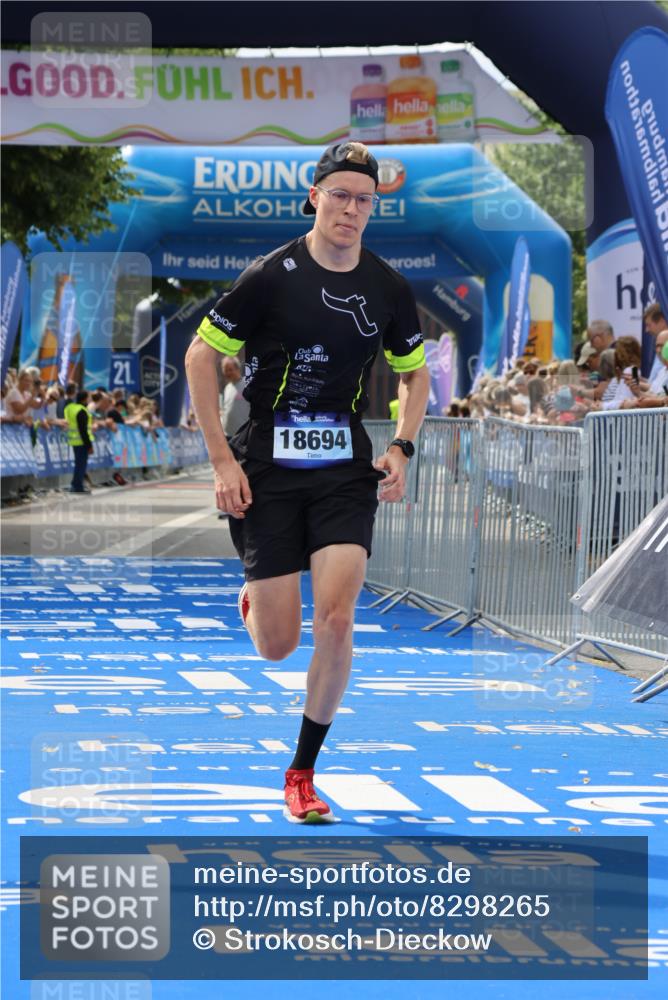 29.06.2025 - hella hamburg halbmarathon Strokosch-Dieckow http://msf.ph/oto/8298265 29.06.2025 10:17:21 Ziel 18694 meine-sportfotos.de