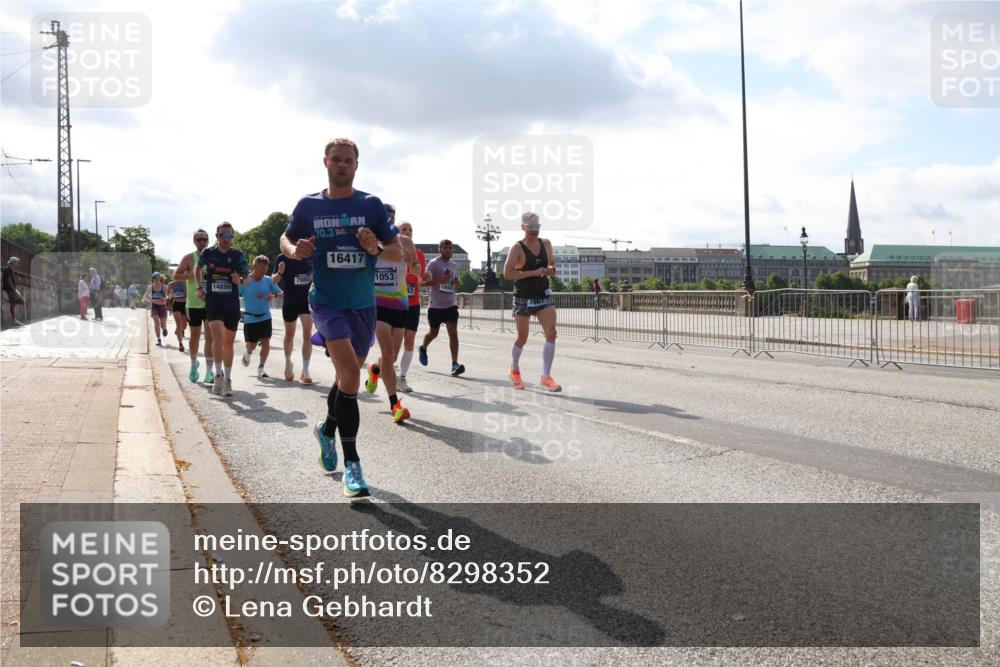 29.06.2025 - hella hamburg halbmarathon Lena Gebhardt http://msf.ph/oto/8298352 29.06.2025 09:46:54 Lombardsbrücke 14899, 7080, 70, 3, 16417, 1053, 1898, 1053, 1344, 1396, 1411, 1577, 1889, 2243, 2563, 3005, 3790, 3935, 4477, 4944, 5048, 5152, 5193, 5660, 6305, 6683, 7080, 7466, 7622, 7628, 7867, 8312, 8323, 8784, 9376, 9519, 10298, 10477, 10927, 10929, 11055, 11230, 11304, 11370, 11661, 11898, 12204, 12447, 12899, 12987, 13148, 13199, 13493, 13494, 13729, 13771, 13961, 13991, 14069, 14310, 14385, 15902, 16065, 16140, 16243, 16811, 16957 meine-sportfotos.de
