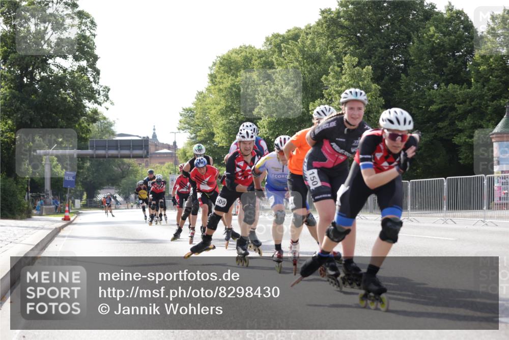 29.06.2025 - hella hamburg halbmarathon Jannik Wohlers http://msf.ph/oto/8298430 29.06.2025 08:55:03 Lombardsbrücke  meine-sportfotos.de