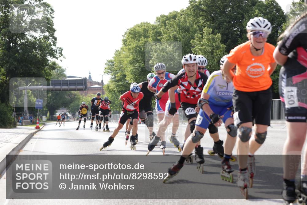 29.06.2025 - hella hamburg halbmarathon Jannik Wohlers http://msf.ph/oto/8298592 29.06.2025 08:55:03 Lombardsbrücke  meine-sportfotos.de