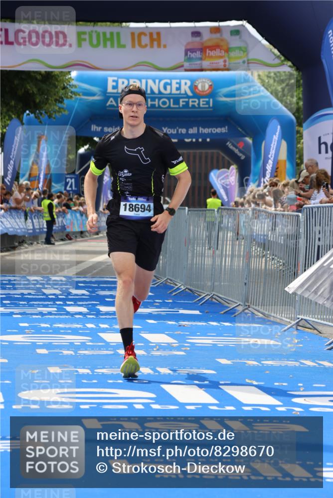 29.06.2025 - hella hamburg halbmarathon Strokosch-Dieckow http://msf.ph/oto/8298670 29.06.2025 10:17:21 Ziel 18694 meine-sportfotos.de