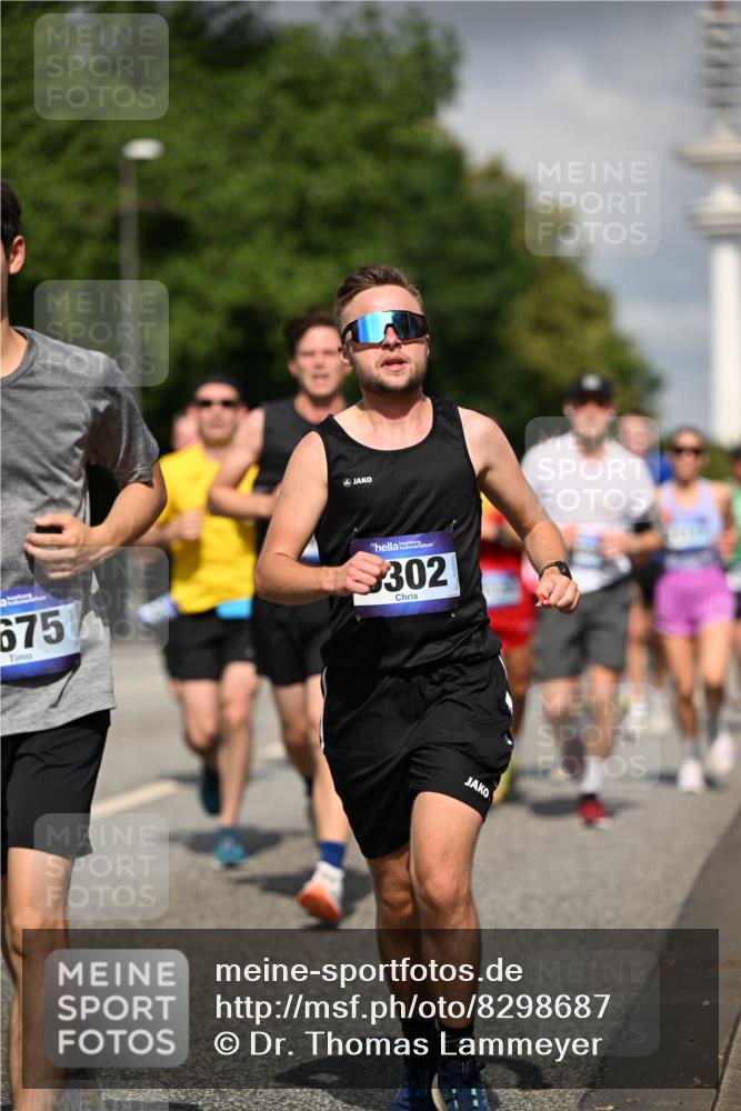 29.06.2025 - hella hamburg halbmarathon Dr. Thomas Lammeyer http://msf.ph/oto/8298687 29.06.2025 09:53:52 Kennedybrücke 1358, 1675, 1688, 1803, 1882, 2415, 2568, 2675, 2826, 3332, 4398, 4528, 4823, 5409, 5436, 5745, 5791, 5803, 6458, 6529, 6649, 7774, 8450, 9017, 9116, 9302, 9365, 9711, 9979, 10218, 10894, 10922, 11379 meine-sportfotos.de