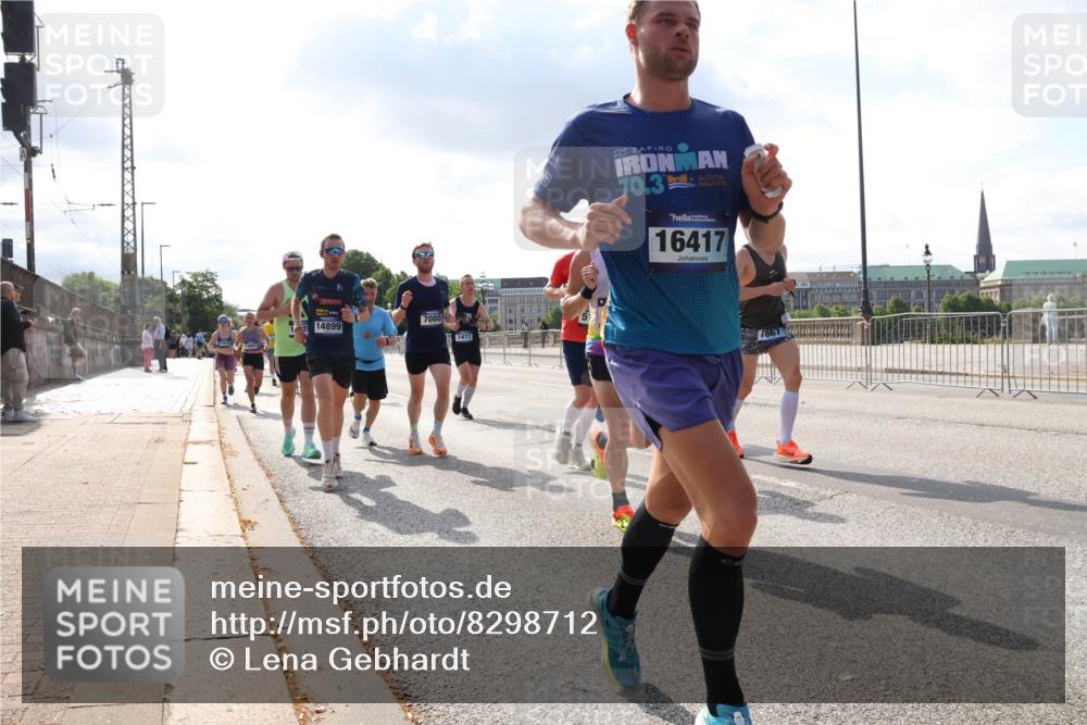 29.06.2025 - hella hamburg halbmarathon Lena Gebhardt http://msf.ph/oto/8298712 29.06.2025 09:46:55 Lombardsbrücke 14841, 14899, 7080, 1411, 70, 3, 16417, 1053, 1344, 1396, 1411, 1577, 1889, 2243, 2563, 3005, 3790, 3935, 4477, 4944, 5048, 5152, 5193, 5660, 6032, 6305, 6683, 7080, 7466, 7622, 7628, 7831, 7867, 8312, 8323, 9376, 9519, 10298, 10477, 10771, 10927, 10929, 11055, 11230, 11304, 11370, 11661, 11898, 12204, 12447, 12899, 12987, 13148, 13199, 13493, 13494, 13729, 13771, 13961, 13991, 14069, 14310, 14385, 15902, 16243, 16811, 16957 meine-sportfotos.de