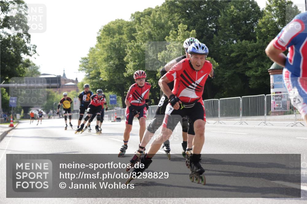 29.06.2025 - hella hamburg halbmarathon Jannik Wohlers http://msf.ph/oto/8298829 29.06.2025 08:55:05 Lombardsbrücke  meine-sportfotos.de