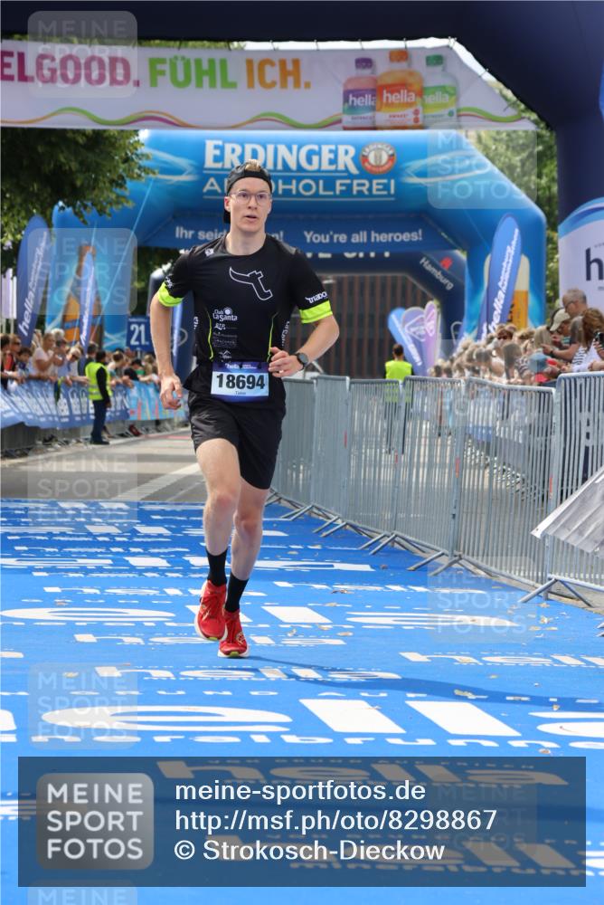 29.06.2025 - hella hamburg halbmarathon Strokosch-Dieckow http://msf.ph/oto/8298867 29.06.2025 10:17:21 Ziel 18694 meine-sportfotos.de