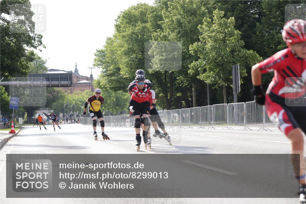 29.06.2025 - hella hamburg halbmarathon Jannik Wohlers http://msf.ph/oto/8299013 29.06.2025 08:55:06 Lombardsbrücke  meine-sportfotos.de