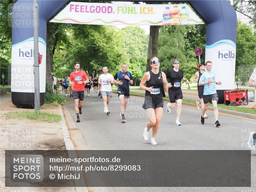 29.06.2025 - hella hamburg halbmarathon MichiJ http://msf.ph/oto/8299083 29.06.2025 10:34:30 Zwischen KM18-KM19 2138, 8668, 11021, 14062, 14262, 14449, 16127, 16136, 16466, 16475, 18211, 18476, 18702, 19105 meine-sportfotos.de