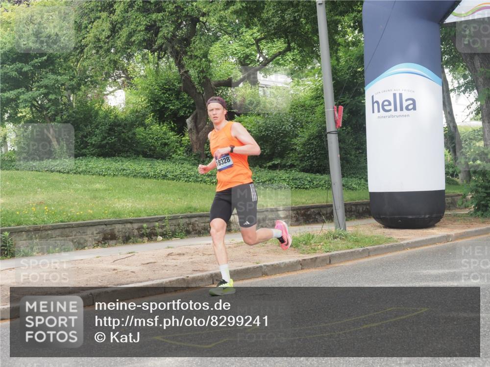 29.06.2025 - hella hamburg halbmarathon KatJ http://msf.ph/oto/8299241 29.06.2025 10:13:52 Zwischen KM18-KM19  meine-sportfotos.de