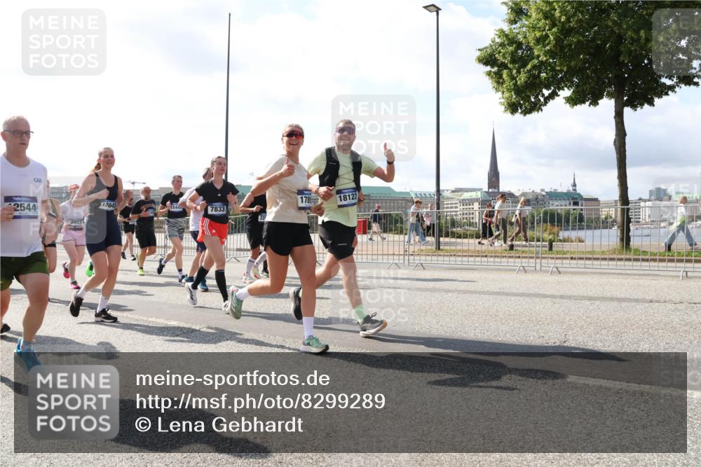 29.06.2025 - hella hamburg halbmarathon Lena Gebhardt http://msf.ph/oto/8299289 29.06.2025 09:59:27 Lombardsbrücke 2544, 9903, 7045, 178, 18122, 1544, 7833, 1319, 1334, 1366, 1506, 1595, 1642, 1715, 1719, 1955, 1972, 2282, 2391, 2432, 2630, 2741, 2911, 3037, 3112, 3279, 3668, 3715, 4426, 4467, 4837, 4839, 5299, 5391, 5420, 5457, 5458, 5465, 5492, 5866, 6390, 6399, 6414, 6415, 6416, 7033, 7037, 7129, 7130, 7232, 7395, 7833, 7864, 8330, 8509, 8520, 8542, 8652, 8772, 8798, 8846, 8929, 9142, 9488, 9884, 9903, 9907, 9922, 9984, 10020, 10031, 10266, 11039, 11568, 11844 meine-sportfotos.de