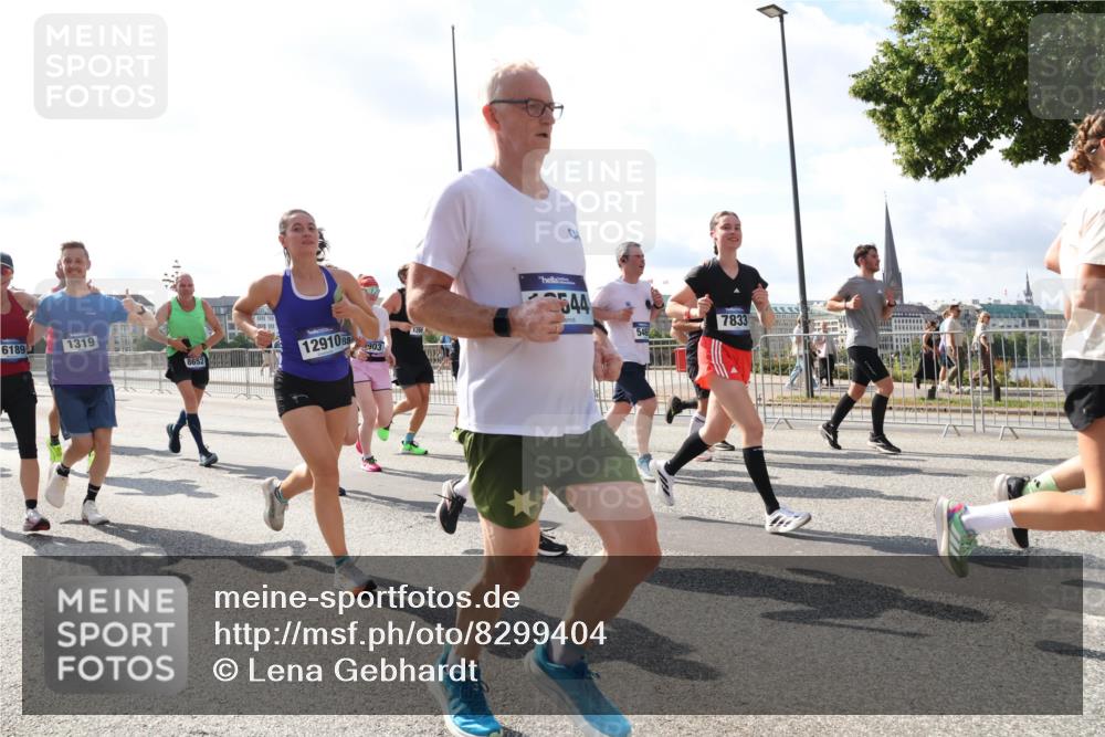 29.06.2025 - hella hamburg halbmarathon Lena Gebhardt http://msf.ph/oto/8299404 29.06.2025 09:59:28 Lombardsbrücke 6189, 1319, 8652, 1291088, 903, 544, 7833, 1319, 1334, 1366, 1506, 1595, 1642, 1715, 1719, 1955, 1972, 2282, 2391, 2432, 2630, 2741, 2911, 3037, 3112, 3279, 3668, 3715, 4426, 4467, 4837, 4839, 5299, 5391, 5420, 5457, 5458, 5465, 5492, 5866, 6390, 6399, 6414, 6415, 6416, 7033, 7037, 7129, 7130, 7232, 7395, 7833, 7864, 8330, 8509, 8520, 8542, 8652, 8772, 8798, 8846, 8929, 9142, 9488, 9884, 9903, 9907, 9922, 9984, 10020, 10031, 10266, 11039, 11568, 11844 meine-sportfotos.de