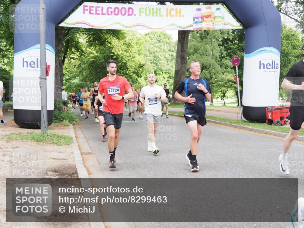 29.06.2025 - hella hamburg halbmarathon MichiJ http://msf.ph/oto/8299463 29.06.2025 10:34:32 Zwischen KM18-KM19 2138, 8668, 11021, 12706, 12724, 14062, 14262, 14449, 16127, 16136, 16466, 18476, 18702, 19105, 19127 meine-sportfotos.de