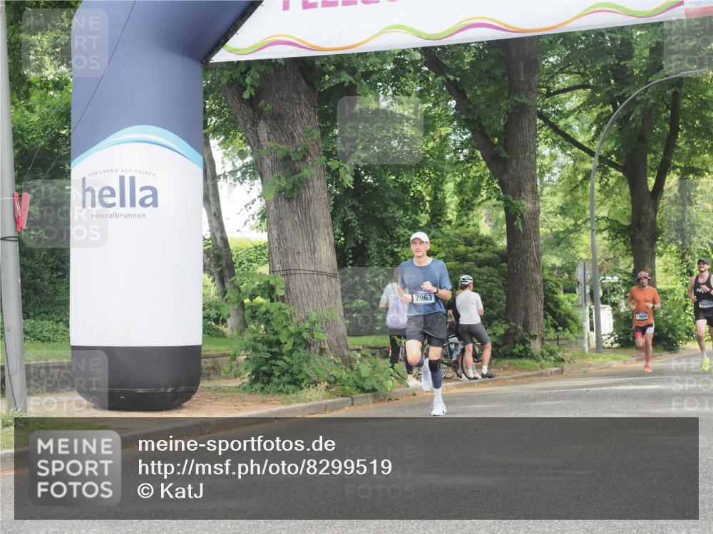 29.06.2025 - hella hamburg halbmarathon KatJ http://msf.ph/oto/8299519 29.06.2025 10:13:56 Zwischen KM18-KM19  meine-sportfotos.de
