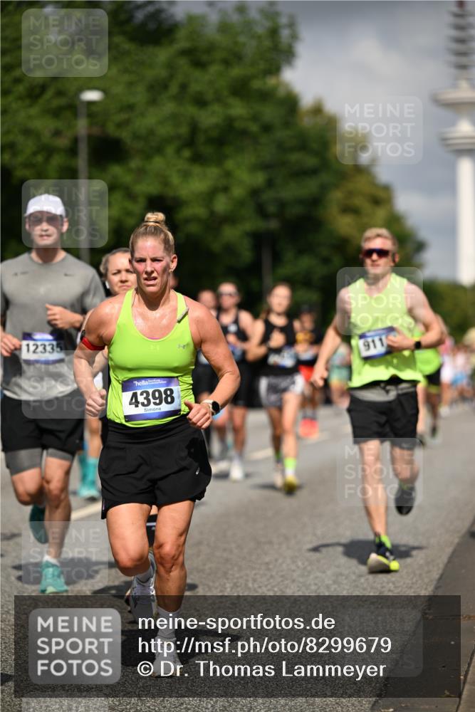 29.06.2025 - hella hamburg halbmarathon Dr. Thomas Lammeyer http://msf.ph/oto/8299679 29.06.2025 09:54:00 Kennedybrücke 1209, 1358, 1675, 1688, 1697, 1882, 2568, 2675, 2826, 3332, 3626, 4205, 4229, 4380, 4398, 4823, 5409, 5508, 5745, 6458, 6529, 6649, 6686, 6687, 7026, 7774, 8450, 8958, 9017, 9116, 9302, 9365, 10218, 10783, 10922, 11281, 11305, 11379 meine-sportfotos.de