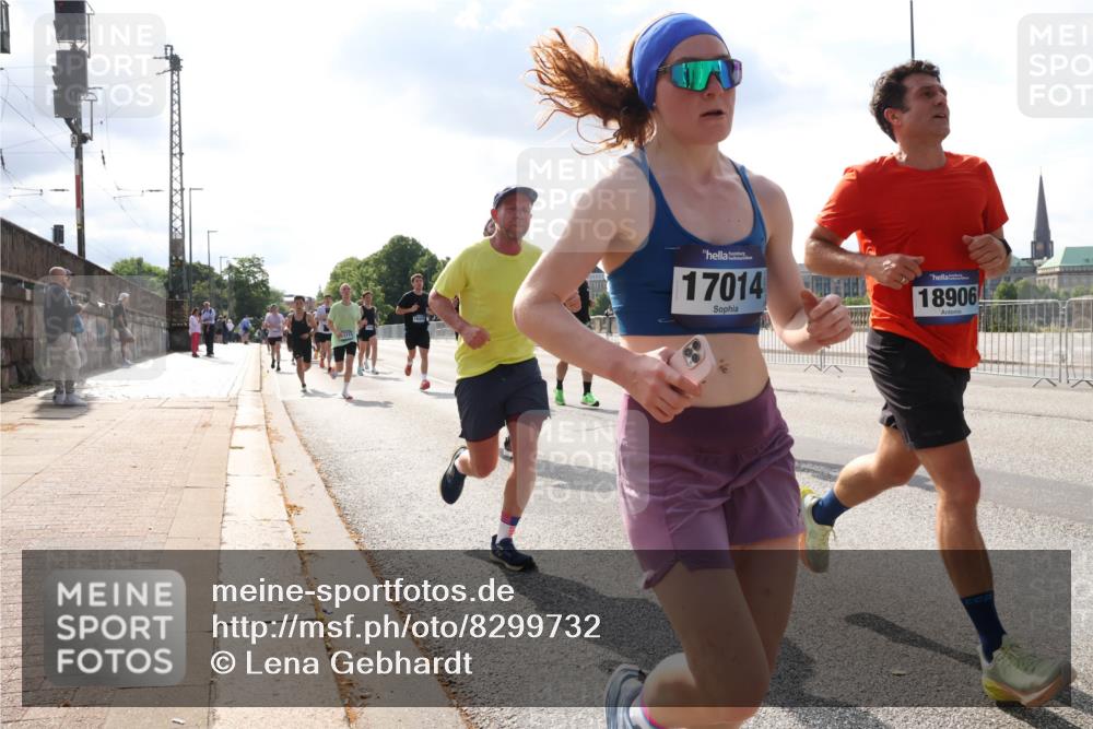 29.06.2025 - hella hamburg halbmarathon Lena Gebhardt http://msf.ph/oto/8299732 29.06.2025 09:46:59 Lombardsbrücke 17014, 18906, 1053, 1344, 1396, 1411, 1577, 1889, 1959, 2243, 2563, 2836, 3005, 3790, 3935, 4477, 4944, 5048, 5152, 5193, 5660, 6032, 6305, 6683, 7080, 7466, 7622, 7628, 7831, 7867, 8312, 8323, 9376, 9519, 10477, 10771, 10927, 11055, 11304, 11370, 11661, 11898, 12204, 12447, 12899, 13148, 13199, 13493, 13494, 13729, 13771, 13961, 13972, 13991, 14069, 14310, 14385, 15902, 16243, 16811, 16957 meine-sportfotos.de