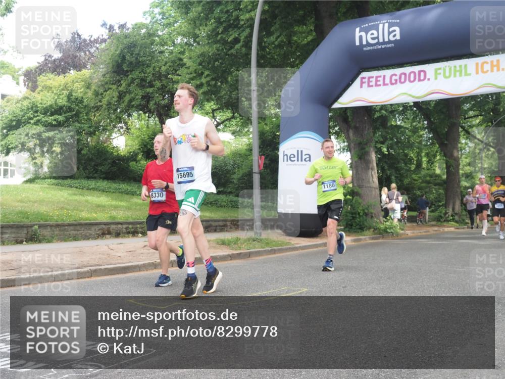 29.06.2025 - hella hamburg halbmarathon KatJ http://msf.ph/oto/8299778 29.06.2025 10:43:11 Zwischen KM18-KM19 1180, 8330 meine-sportfotos.de