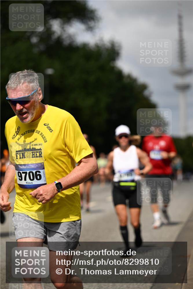 29.06.2025 - hella hamburg halbmarathon Dr. Thomas Lammeyer http://msf.ph/oto/8299810 29.06.2025 10:37:52 Kennedybrücke 1189, 1275, 1896, 2342, 2526, 2776, 3264, 3340, 3345, 3812, 3848, 4361, 4433, 4449, 4807, 4826, 5075, 5141, 5557, 5561, 5584, 5821, 5822, 5887, 6364, 6515, 6516, 6956, 7027, 7308, 7309, 7633, 7653, 7982, 8157, 8349, 8375, 8377, 8383, 8401, 8620, 9234, 9258, 9438, 9706, 9799, 9995, 10048, 10800, 11092, 11111, 11229, 11237, 11260 meine-sportfotos.de