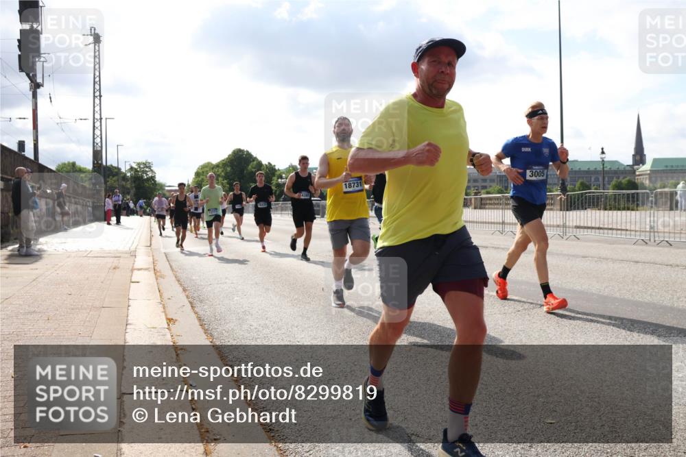 29.06.2025 - hella hamburg halbmarathon Lena Gebhardt http://msf.ph/oto/8299819 29.06.2025 09:46:59 Lombardsbrücke 16425, 13771, 18731, 3005, 1053, 1344, 1396, 1411, 1577, 1889, 1959, 2243, 2563, 2836, 3005, 3790, 3935, 4477, 4944, 5048, 5152, 5193, 5660, 6032, 6305, 6683, 7080, 7466, 7622, 7628, 7831, 7867, 8312, 8323, 9376, 9519, 10477, 10771, 10927, 11055, 11304, 11370, 11661, 11898, 12204, 12447, 12899, 13148, 13199, 13493, 13494, 13729, 13771, 13961, 13972, 13991, 14069, 14310, 14385, 15902, 16243, 16811, 16957 meine-sportfotos.de