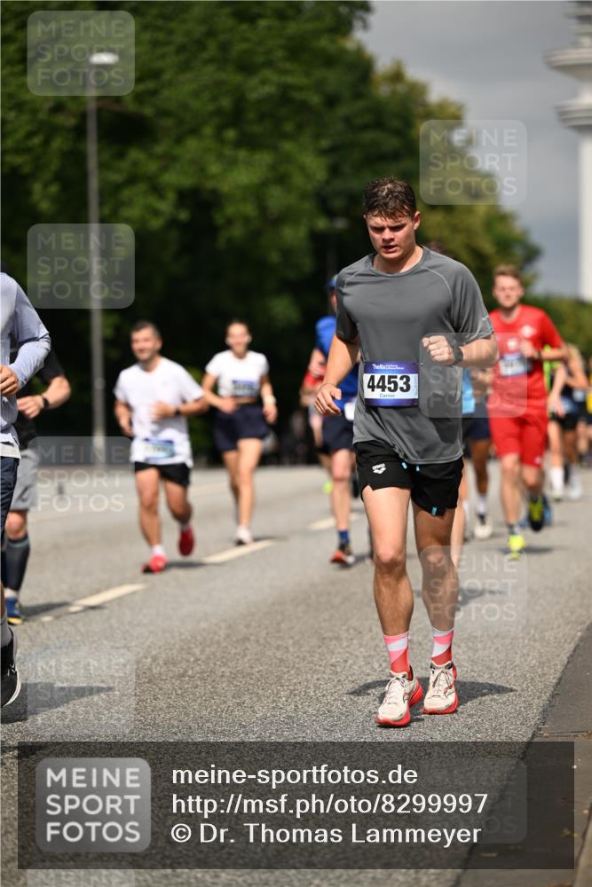 29.06.2025 - hella hamburg halbmarathon Dr. Thomas Lammeyer http://msf.ph/oto/8299997 29.06.2025 10:16:20 Kennedybrücke 1249, 1610, 1785, 1850, 1851, 2963, 2964, 3182, 3248, 3262, 3363, 4453, 4499, 5150, 5166, 5176, 6822, 6871, 7014, 7907, 8206, 8207, 8917, 8971, 9253, 9428, 10067, 10402, 10685, 11025 meine-sportfotos.de