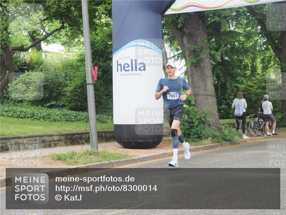 29.06.2025 - hella hamburg halbmarathon KatJ http://msf.ph/oto/8300014 29.06.2025 10:13:57 Zwischen KM18-KM19  meine-sportfotos.de