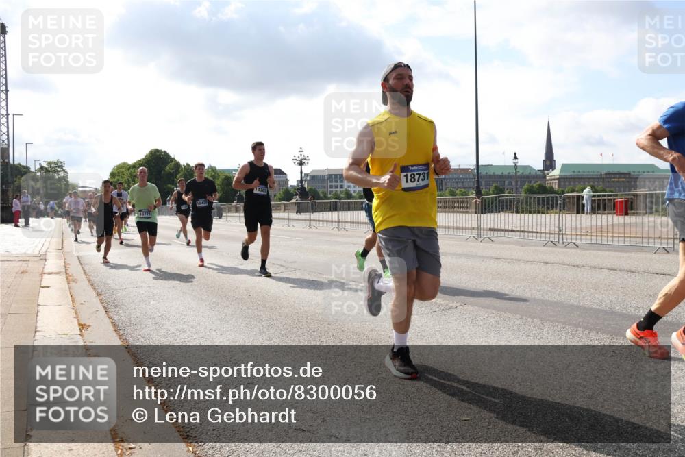 29.06.2025 - hella hamburg halbmarathon Lena Gebhardt http://msf.ph/oto/8300056 29.06.2025 09:47:00 Lombardsbrücke 13771, 16425, 14385, 18731, 1053, 1396, 1407, 1411, 1577, 1889, 1959, 2243, 2563, 2836, 3005, 3790, 3935, 4477, 4740, 4944, 5048, 5152, 5193, 5660, 6032, 6305, 6683, 7080, 7466, 7622, 7628, 7831, 7867, 8312, 8323, 9376, 9508, 9519, 10477, 10771, 10927, 11055, 11304, 11370, 11661, 11898, 12204, 12447, 12899, 13148, 13199, 13493, 13494, 13729, 13771, 13961, 13972, 13991, 14069, 14310, 14385, 15902, 16811, 16957 meine-sportfotos.de
