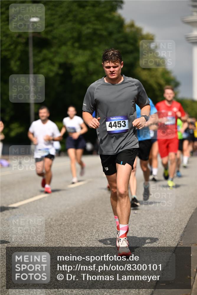 29.06.2025 - hella hamburg halbmarathon Dr. Thomas Lammeyer http://msf.ph/oto/8300101 29.06.2025 10:16:20 Kennedybrücke 1249, 1610, 1785, 1850, 1851, 2963, 2964, 3182, 3248, 3262, 3363, 4453, 4499, 5150, 5166, 5176, 6822, 6871, 7014, 7907, 8206, 8207, 8917, 8971, 9253, 9428, 10067, 10402, 10685, 11025 meine-sportfotos.de