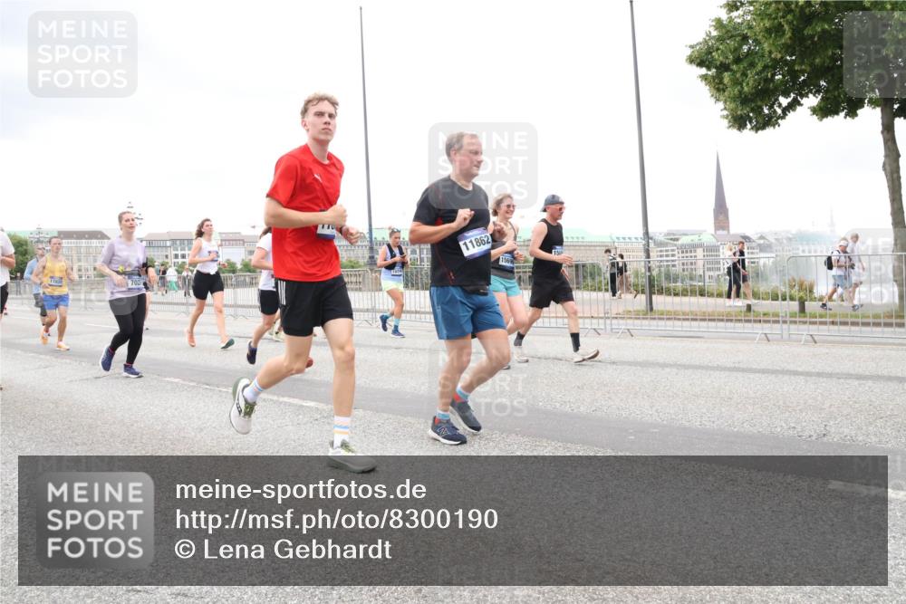 29.06.2025 - hella hamburg halbmarathon Lena Gebhardt http://msf.ph/oto/8300190 29.06.2025 10:56:22 Lombardsbrücke 1162, 702, 11862, 1047, 1113, 1738, 1909, 2095, 2143, 2307, 2793, 2887, 2915, 2991, 3257, 3268, 3438, 3520, 3614, 3675, 3676, 3953, 3987, 4083, 4265, 4354, 4473, 4773, 4836, 5237, 5306, 5438, 5580, 5693, 5757, 5994, 6494, 6690, 6968, 7025, 7028, 7090, 7307, 7516, 7616, 7711, 8005, 8108, 8305, 8517, 8533, 8606, 8766, 8939, 8943, 9383, 9435, 9606, 9838, 9910, 9948, 9953, 10555, 10569, 10571, 10640, 10740, 10784, 10987 meine-sportfotos.de