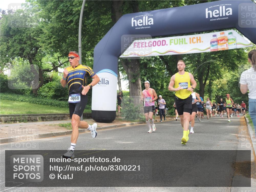 29.06.2025 - hella hamburg halbmarathon KatJ http://msf.ph/oto/8300221 29.06.2025 10:43:15 Zwischen KM18-KM19 1180, 4868, 6591, 6720, 8330 meine-sportfotos.de