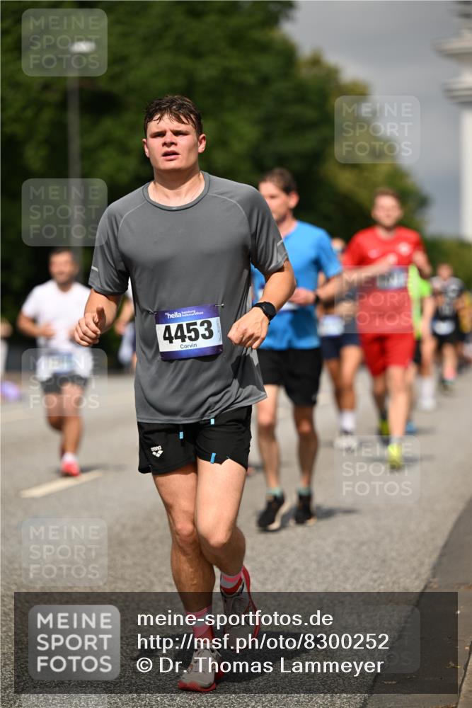 29.06.2025 - hella hamburg halbmarathon Dr. Thomas Lammeyer http://msf.ph/oto/8300252 29.06.2025 10:16:21 Kennedybrücke 1249, 1610, 1785, 1850, 1851, 2963, 2964, 3182, 3248, 3262, 3363, 4453, 4499, 5150, 5166, 5176, 6822, 6871, 7014, 7907, 8206, 8207, 8917, 8971, 9253, 9428, 10067, 10402, 10685, 11025 meine-sportfotos.de