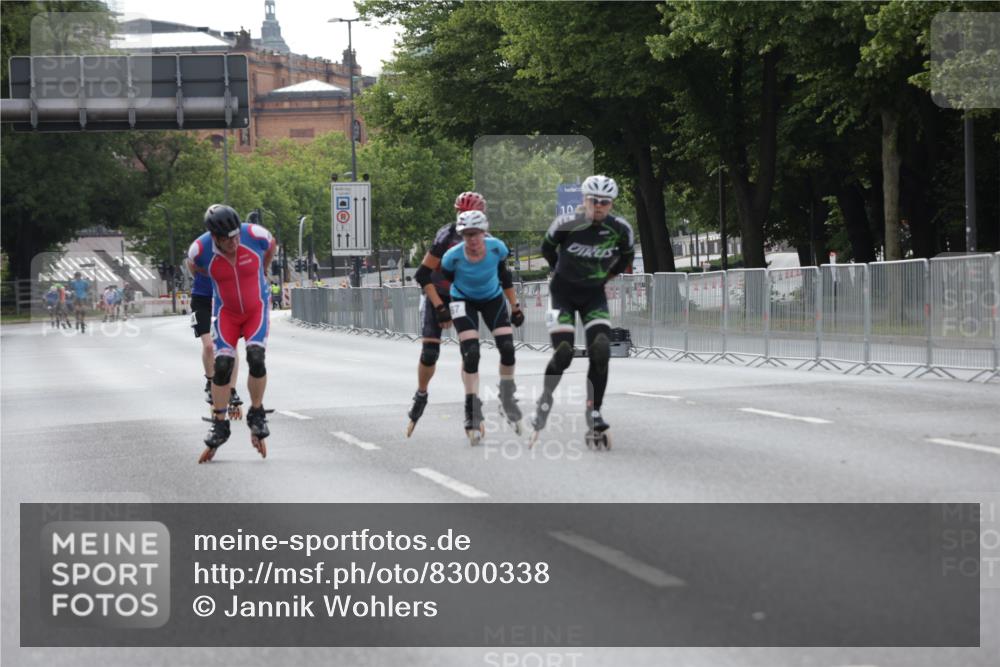 29.06.2025 - hella hamburg halbmarathon Jannik Wohlers http://msf.ph/oto/8300338 29.06.2025 08:56:27 Lombardsbrücke  meine-sportfotos.de
