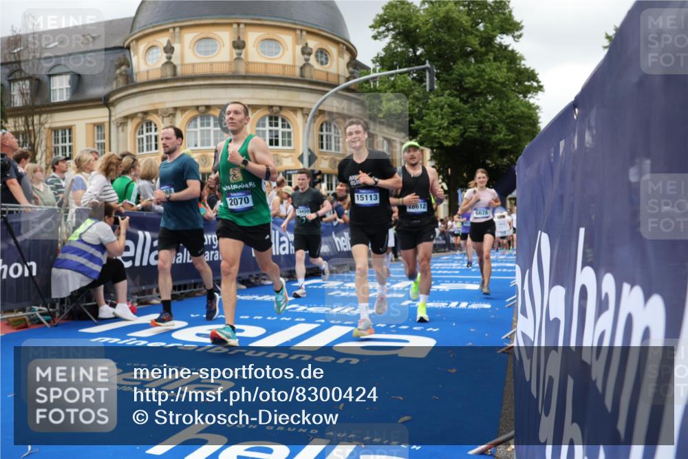 29.06.2025 - hella hamburg halbmarathon Strokosch-Dieckow http://msf.ph/oto/8300424 29.06.2025 10:53:34 Ziel 1030, 1061, 1098, 1499, 1502, 1783, 2058, 2070, 2630, 3399, 3819, 5399, 5866, 6628, 6762, 10549, 10895, 11068, 11588, 11589, 11604, 12632, 12909, 13865, 13912, 15061, 15113, 15441, 15497, 15856, 16092, 17482, 17710, 18143, 18450, 18612, 18666, 18715 meine-sportfotos.de