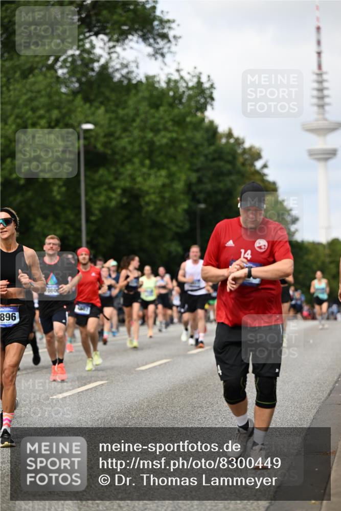 29.06.2025 - hella hamburg halbmarathon Dr. Thomas Lammeyer http://msf.ph/oto/8300449 29.06.2025 10:37:54 Kennedybrücke 1189, 1275, 1896, 2526, 2776, 3264, 3340, 3345, 3812, 3848, 4361, 4433, 4449, 4807, 4824, 4826, 5075, 5141, 5557, 5561, 5584, 5821, 5822, 5887, 6364, 6515, 6516, 6956, 7027, 7308, 7309, 7565, 7633, 7653, 7982, 8157, 8349, 8375, 8377, 8383, 8401, 8620, 9234, 9258, 9438, 9706, 9799, 9875, 9995, 10048, 10800, 11092, 11111, 11229, 11237, 11260 meine-sportfotos.de