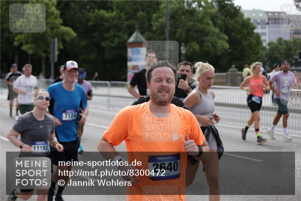 29.06.2025 - hella hamburg halbmarathon Jannik Wohlers http://msf.ph/oto/8300472 29.06.2025 10:37:11 Lombardsbrücke 1475, 2199, 2640, 2853, 3230, 3633, 5171, 5186, 5790, 5875, 6243, 6821, 6955, 7085, 7124, 7350, 7544, 7777, 8843, 9524, 10476, 10506, 10798, 10919, 11183, 11801, 11888, 12123, 12242, 12254, 12472, 12762, 12824, 12935, 14130, 14282, 14657, 16032, 16303, 16582, 16680, 16706, 16837, 17305, 17307, 17355, 17793, 17798, 17965, 18903 meine-sportfotos.de