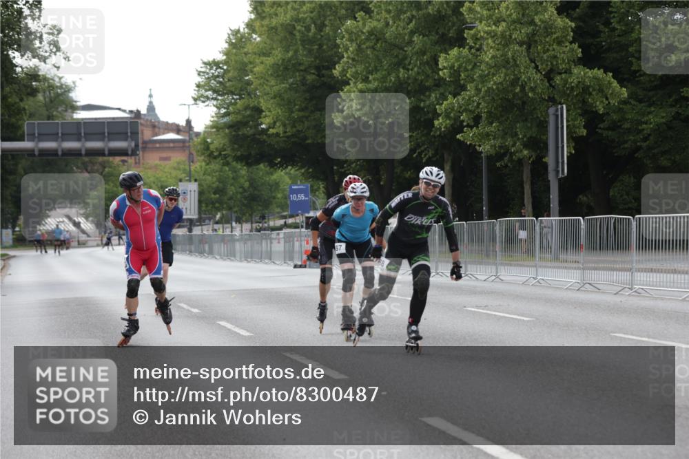 29.06.2025 - hella hamburg halbmarathon Jannik Wohlers http://msf.ph/oto/8300487 29.06.2025 08:56:28 Lombardsbrücke  meine-sportfotos.de