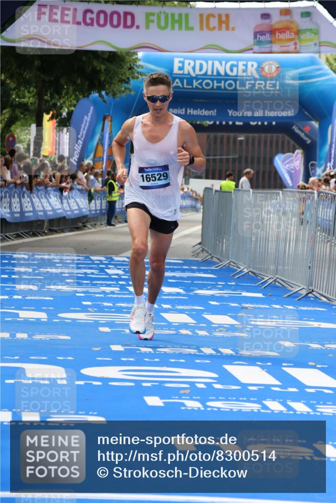 29.06.2025 - hella hamburg halbmarathon Strokosch-Dieckow http://msf.ph/oto/8300514 29.06.2025 10:16:58 Ziel 4116, 16529 meine-sportfotos.de