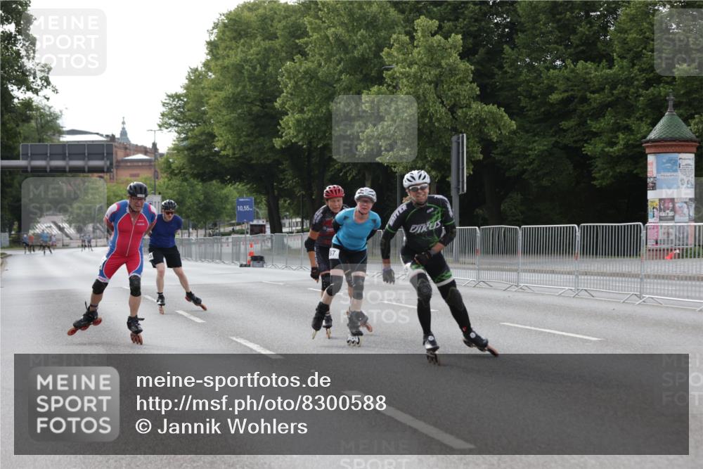 29.06.2025 - hella hamburg halbmarathon Jannik Wohlers http://msf.ph/oto/8300588 29.06.2025 08:56:29 Lombardsbrücke  meine-sportfotos.de