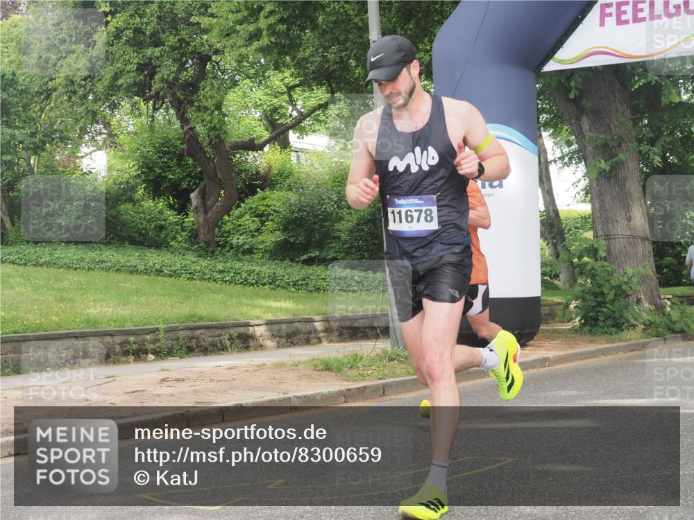 29.06.2025 - hella hamburg halbmarathon KatJ http://msf.ph/oto/8300659 29.06.2025 10:14:01 Zwischen KM18-KM19 7963 meine-sportfotos.de