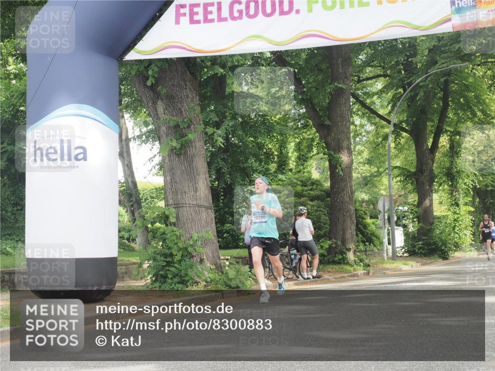 29.06.2025 - hella hamburg halbmarathon KatJ http://msf.ph/oto/8300883 29.06.2025 10:14:04 Zwischen KM18-KM19 7963 meine-sportfotos.de